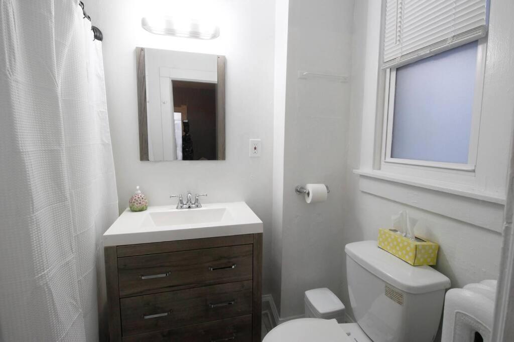 Renovated Brady St. Classic Милуоки Экстерьер фото